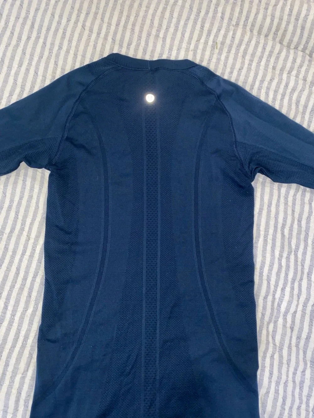 Swiftly tech long sleeve - Picture 2 of 3